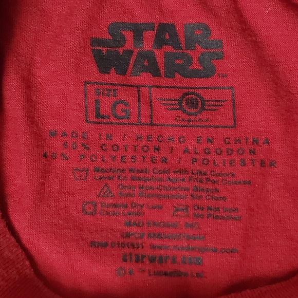 Star Wars Holiday Stormtrooper red short sleeve tshirt Large Ugly Christmas - Picture 4 of 4